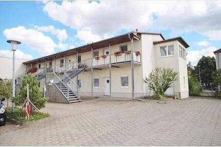 WG-geeignet: 2-Zimmer-Wohnung mit Balkon in Hoflage in Südlicher Mühlenvorstadt - Greifswald Nördliche Mühlenvorstadt