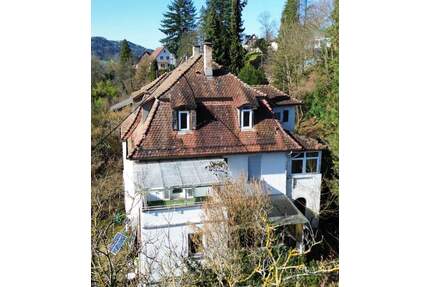 Sanierungsbedürftiges 2-Familienhaus mit historischem Charme in Aussichtslage! - Murrhardt