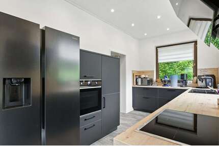 Haus zum Kaufen in Höfen an der Enz 365.000,00 € 175 m²