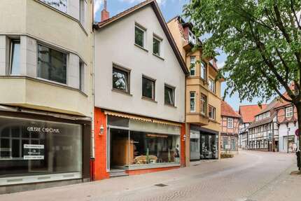 Haus zum Kaufen in Bad Salzuflen 250.000,00 € 234.27 m²
