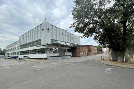 Moderner Gewerbepark mit über 11.000 m² Büro-, Lager- und Produktionsfläche - Düren Rölsdorf