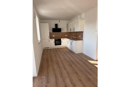 3-Zimmer-Wohnung in Neustadt - 1.250,00&nbsp;EUR Kaltmiete, ca.&nbsp; 96,00&nbsp;m&sup2; in Neustadt an der Donau (PLZ: 93333)