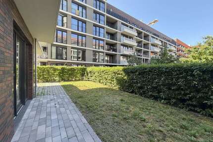 Wohnung zum Mieten in Berlin 1.762,00 € 76.57 m²
