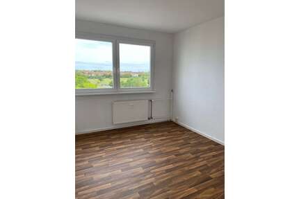 Wohnung zum Mieten in Halle (Saale) 339,00 € 57.31 m²