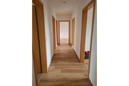 Wohnung mit Balkon - 800,00&nbsp;EUR Kaltmiete, ca.&nbsp; 100,00&nbsp;m&sup2; in Bohmte (PLZ: 49163)