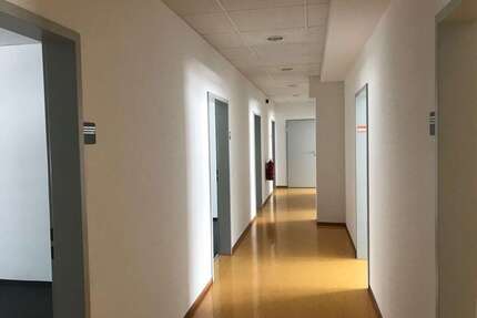 Büro in Wiesbaden 2.736,00 € 288 m²