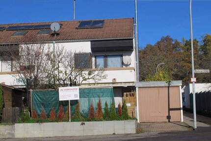 Gepflegtes Reihenendhaus, sofort frei, Garage, Kaminofen - Steinenbronn