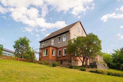 Haus zum Kaufen in Halle , Kreis Holzminden 135.000,00 € 154 m²