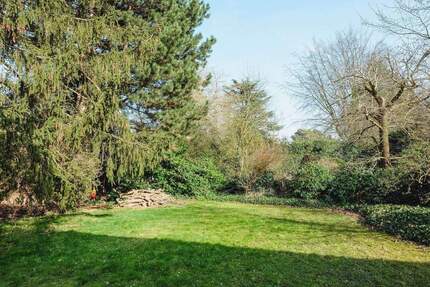 Raum für Visionen: Großes Grundstück direkt am Rhein - Düsseldorf Wittlaer