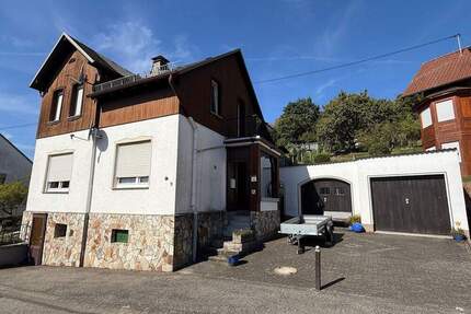 Gemütlichkeit in jedem Raum! Einfamilienhaus mit großem Garten und Aussicht in Gladbach - Neuwied / Gladbach