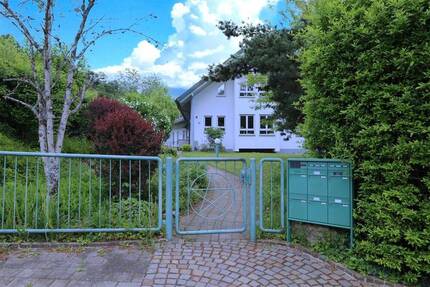 Moderne Dachgeschosswohnung mit einem traumhaften Blick auf die Alpen und den Bodensee - Heiligenberg Steigen