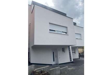 Haus zum Mieten in Nußloch 2.150,00 € 130 m²