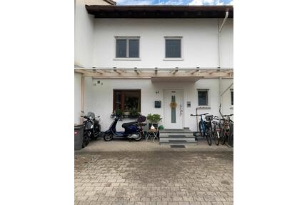 Reihenhaus - 695.000,00&nbsp;EUR Kaufpreis, ca.&nbsp; 145,00&nbsp;m&sup2; in Großkarolinenfeld (PLZ: 83109)