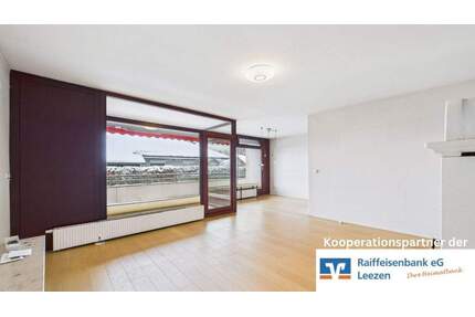 Wohnen Stadtrand Lübeck: Licht, Platz & Komfort in Groß Grönau mit XXL-Balkon & Tiefgarage