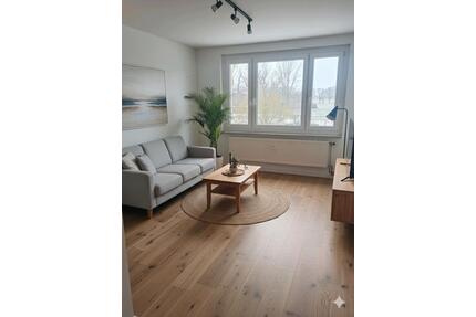 * Erstbezug * 2,5 Zimmer auf Rügen * Wasserblick * Möbliert * - Garz/Rügen