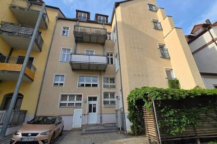 großzügige 3-Zimmerwohnung in zentraler Lage mit ruhigen Südbalkon zum Innenhof - Bautzen