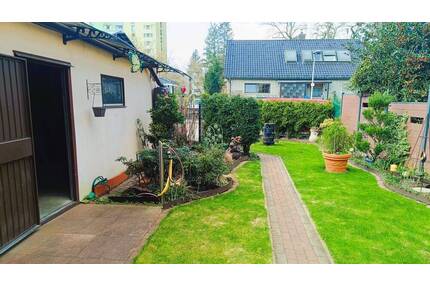 Modernisiert+Einzelgarage+Terrasse mit Garten in zentraler und ruhiger Wohnlage - Berlin Spandau