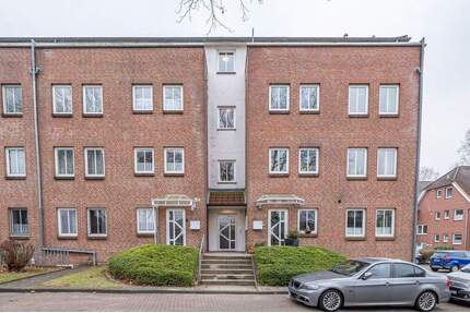 Frei ab 01.07.! Dachgeschosswohnung mit zwei großen Balkonen und angenehmer Aufteilung! - Stade