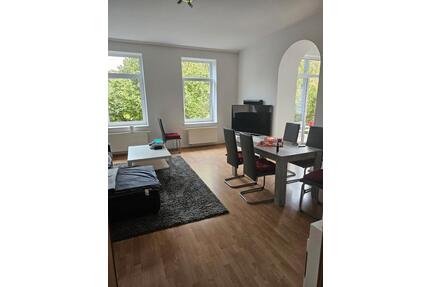 VermietenVerkaufen 2 große Wohnungen - Gronau (Leine)