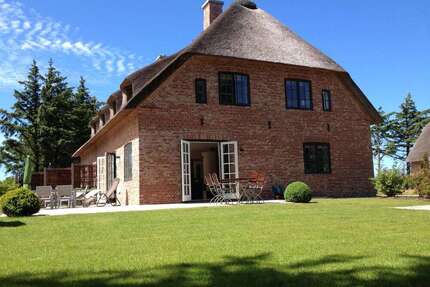 Haus zum Kaufen in Utersum 1.110.000,00 € 126.43 m²