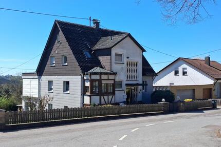 2 Familienhaus - 365.000,00&nbsp;EUR Kaufpreis, ca.&nbsp; 142,00&nbsp;m&sup2; in Althütte (PLZ: 71566)