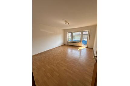 Helle 3-Zimmer-Wohnung mit Balkon in Hemsbach zu vermieten