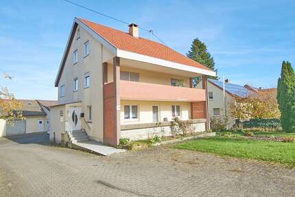 Haus zum Kaufen in Ehingen 350.000,00 € 256 m²