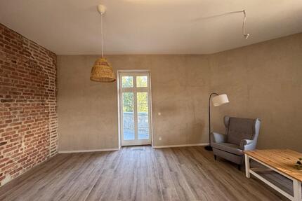 Vermiete eine gemütliche 3-Zimmer-Wohnung im Stadtzentrum, frisch - Schmölln