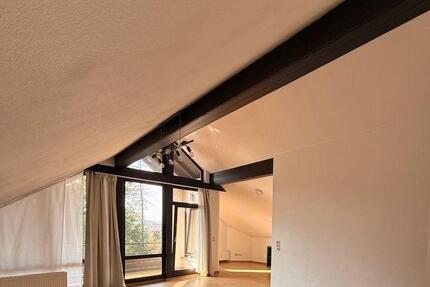 Helle Dachgeschosswohnung mit Charme – ca. 80 m² - Altenkirchen (Westerwald)