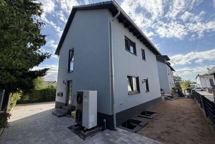 Haus zum Mieten in Hanau 3.300,00 € 176 m²