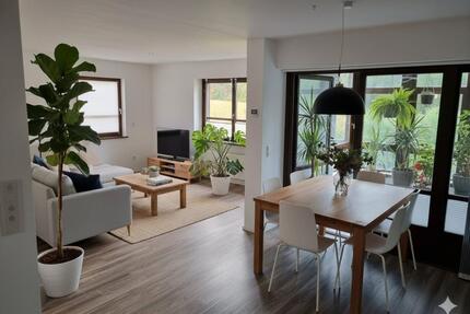 Barrierefreies Wohnglück in Rottenbauer: 4 Zimmer, Privatgarten - Würzburg Heuchelhof