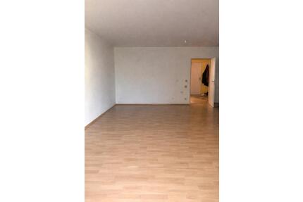 3-Zimmerwohnung mit Balkon - 1.200,00&nbsp;EUR Kaltmiete, ca.&nbsp; 80,00&nbsp;m&sup2; in Oranienburg (PLZ: 16515)