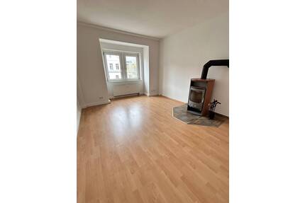 HELLE DG-WOHNUNG MIT EBK, KAMIN UND BALKON IN RUHIGER LAGE! - Chemnitz Ebersdorf