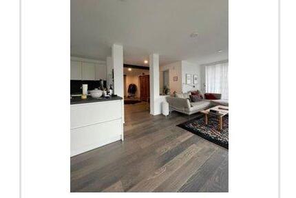 Luxuriöse 4,5 Zimmerwohnung - 2.250,00&nbsp;EUR Kaltmiete, ca.&nbsp; 155,00&nbsp;m&sup2; in Markdorf (PLZ: 88677)