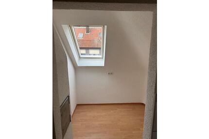 Einzimmerwohnung - 370,00&nbsp;EUR Kaltmiete, ca.&nbsp; 14,00&nbsp;m&sup2; in Pforzheim (PLZ: 75179) Brötzingen