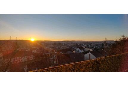 2-Zimmer EG-Wohnung mit Küche & Stellplatz in Schmelz