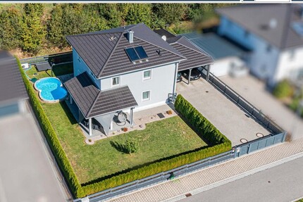 Modernes Zuhause in sehr guter Lage mit Pool - Roding / Mitterdorf