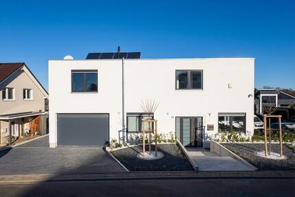 Exklusives Wohnen am Weltkulturerbe: Neuwertiges Einfamilienhaus - Kassel Bad Wilhelmshöhe