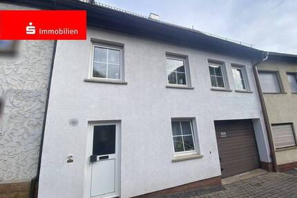 Zentrumsnah und vielseitig - 155.000,00&nbsp;EUR Kaufpreis, ca.&nbsp; 112,00&nbsp;m&sup2;&nbsp;Wohnfl&auml;che in Waltershausen (PLZ: 99880)