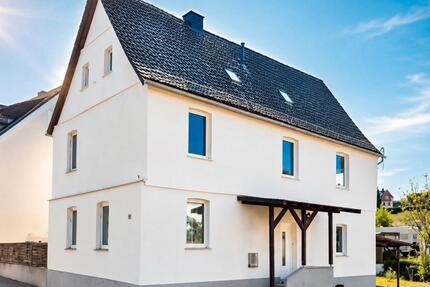 Renovierungsbedürftiges Haus in Höhr-Grenzhausen