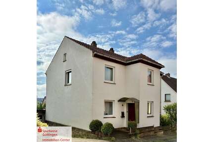 Haus zum Kaufen in Uslar 165.000,00 € 156.94 m²
