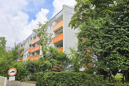 Helle 3,5 Zimmer-Wohnung mit Balkon in ruhiger Lage