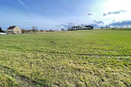 Zwei Bauplätze nebeneinander in Bretnig-Hauswalde