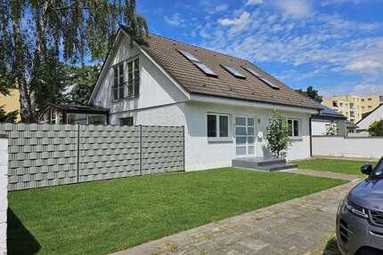 Haus zum Kaufen in Köln 390.000,00 € 190 m²