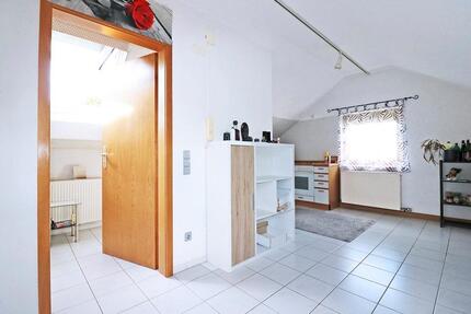 Charmantes 1-Zimmer-Apartment im 2. OG in EislingenFils - Göppingen Faurndau