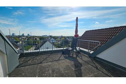 Schöne 1 Zimmer Dachterrasse über Mannheim- Neuhermsheim - Altrip
