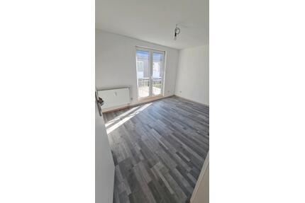 Vermiete 4 Zimmerwohnung 90 qm Zentral in Lorch Bilder folgen