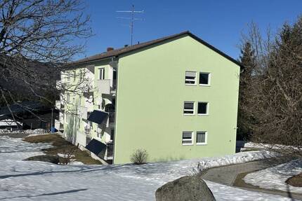 Renovierungsbedürftige 2-Zimmer-ETW in Finsterau - Mauth / Finsterau
