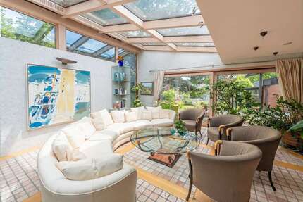Haus zum Kaufen in Obermichelbach 1.299.000,00 € 240 m²