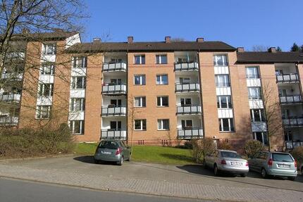 Zentrumsnahe modernisierte 4-Zimmer-Wohnung mit sonnigem Balkon. - Lüdenscheid Othlinghausen